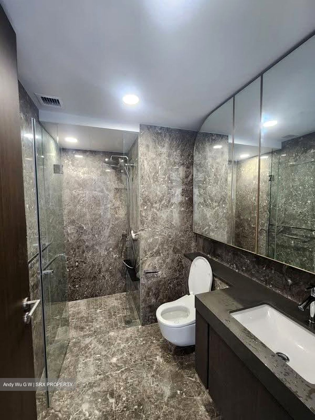 Avenue South Residence (D3), Apartment #637749921